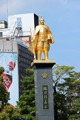 2015年10月4日：第59回ぎふ信長まつり岐阜駅前の黄金の信長像
